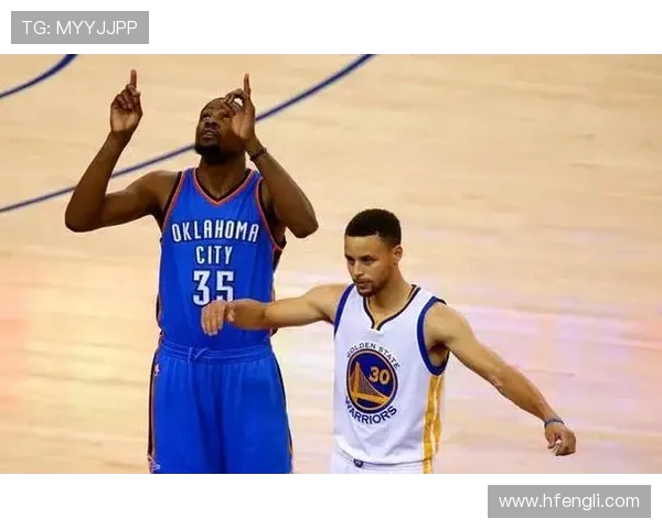 艾顿创里程碑!生涯前 7 季场均 14+10 近 45 年仅 6 人达成 艾顿创里程碑!生涯前 7 季场均 14+10 近 45 年仅 6 人达成